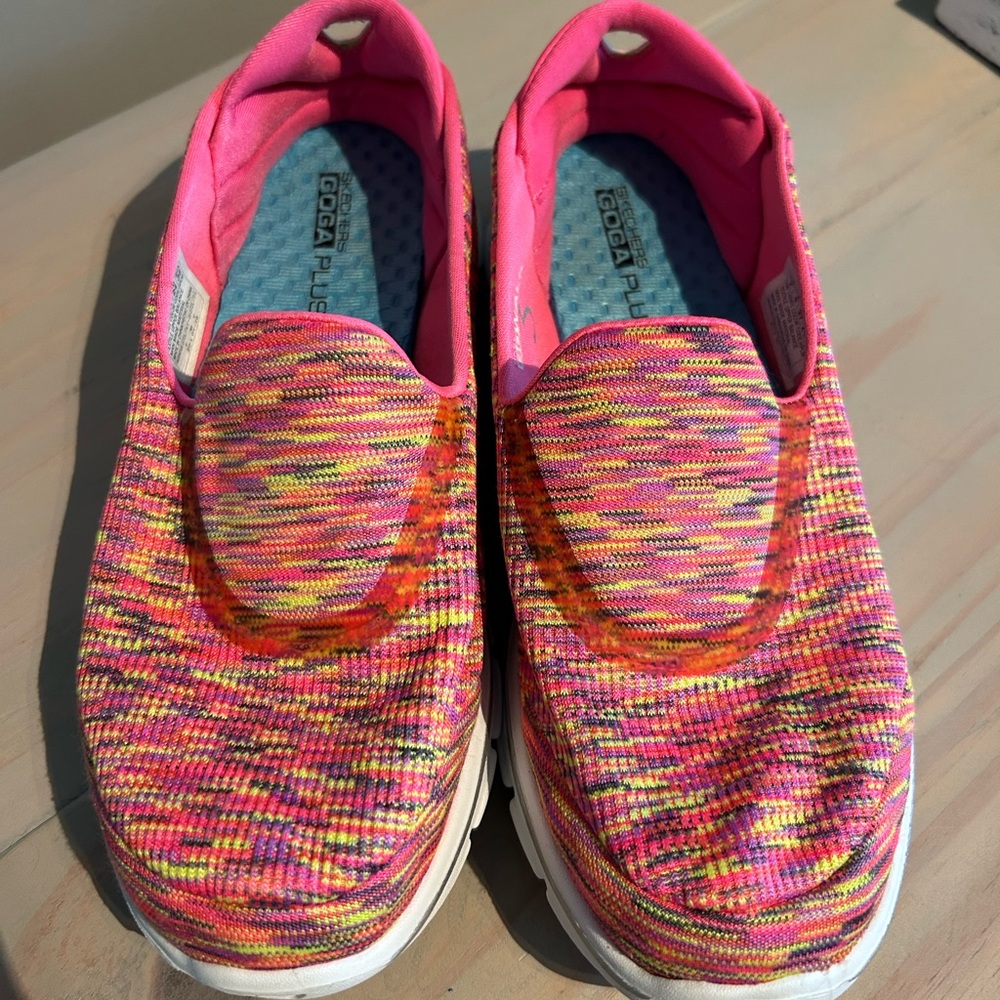 Skechers Multicolor Go Walk Sneakers